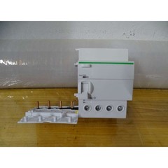A9V24463 Adaptable Differential Block 4P 63A 300mA Class A