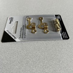National Hardware N211-938 V1841 Hooks & Staples 2 Pieces ClassicNIP Solid Brass
