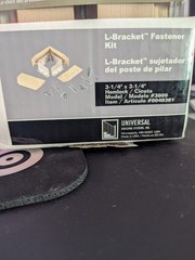 NEW UBS L-Bracket Post Newel Kit 3-1/4″ Hemlock Zinc Plated Unfinished Fastener