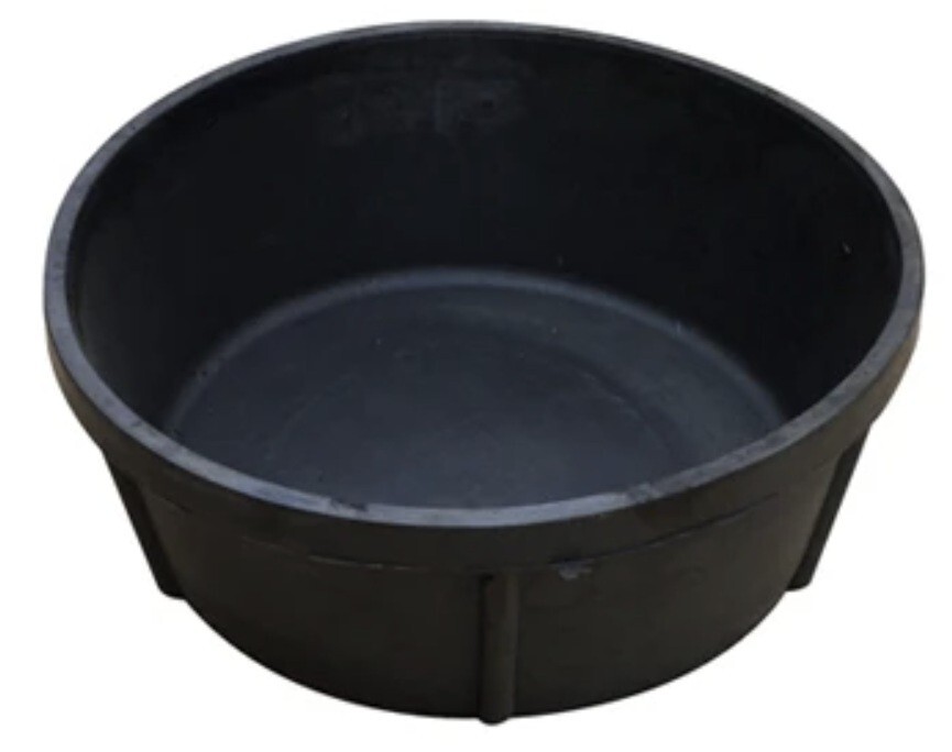 Master Rancher 2 Quart , 1/2 Gallon Black Rubber Heavy Duty Feed & Water Pan