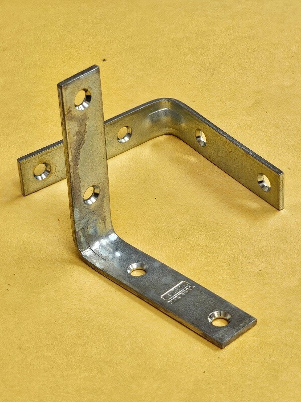 (2pcs) 5/8″ x 2-1/2″ Corner Braces Zinc Pltd Steel Stanley USA 997/30-3480