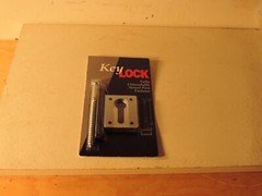 KEY LOCK ITEM NO. 6283 FULLY CONCEALABLE NEWEL POST FASTENER