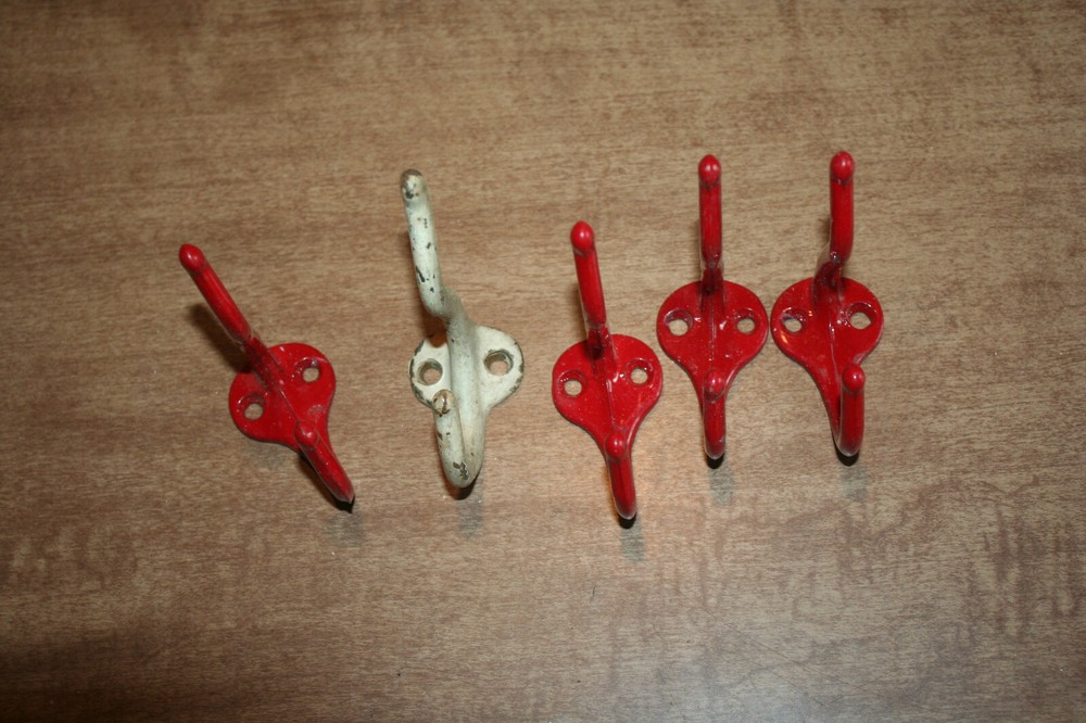 Lot Of 5 3 Inch Double Coat Hooks 1 Brass 4 Red See Pix!!