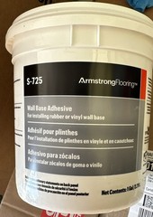 Armstrong Tile Strong Clear Thin Spread Flooring Adhesive – 1 Gal. (3.78 L)