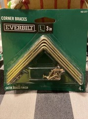 Corner braces