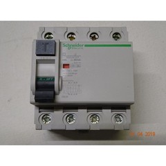 Schneider 23526 Differential Switch 4P-25A-30mA-A-Si
