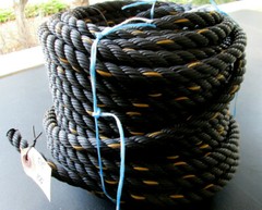 5/8″ Polypropylene Rope 100′ length 3 Strand Twisted Black with Orange Tracer