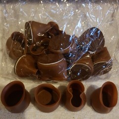 Quantity 16x 1.5 In Round Chair Leg Caps Feet Pads Rubber Floor Protectors Brown