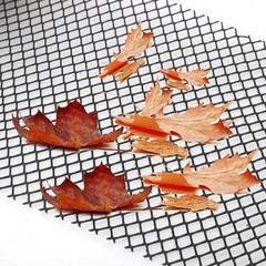 1Set Gutter Guard Mesh Plastic Screen for Home Use with Easy Attachment Stakes