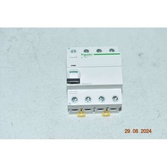 Schneider A9R16440 Differential Switch iID 4 Poles 40 Amp 500 mA Type AC