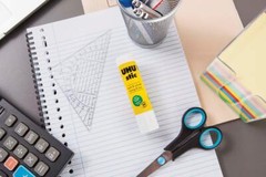 UHU Stic – Glue Stick, Pack of 3 (3 x 8.2g), Assorted Models