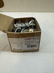 100PCK HAFELE 260.28.904 26028904 CORNER BRACE, STEEL, GALVANIZED 40MMX40MMX15MM