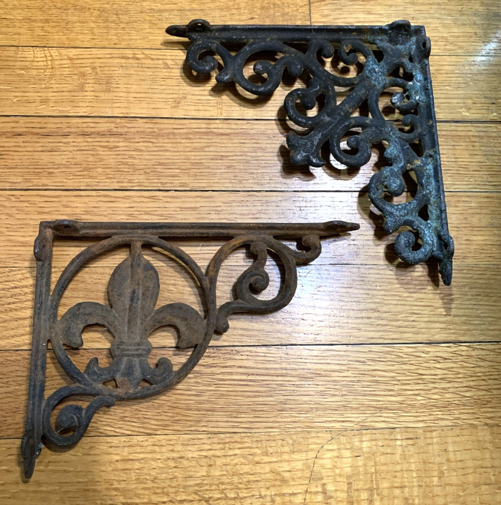 Lot Of 2 Rusty Victorian style Cast Iron Shelf L Brackets Fleur de lis Filigree