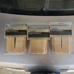 Professional Stair Fasteners 3″ Poplar Wood L-Bracket Post Fastener Kit x 3