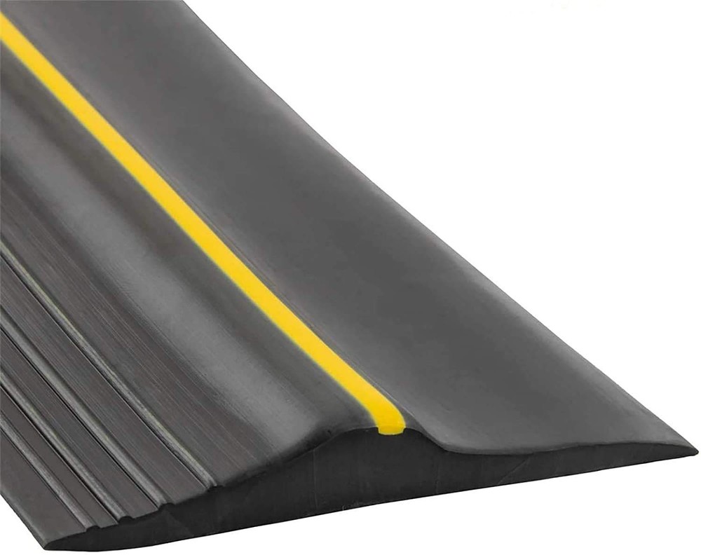Papillon Universal Garage Door Bottom Threshold Seal 16.5 Feet, Black