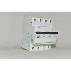 Schneider A9D52410 RCBO 4P 10A 300mA Type A White 6kA Differential